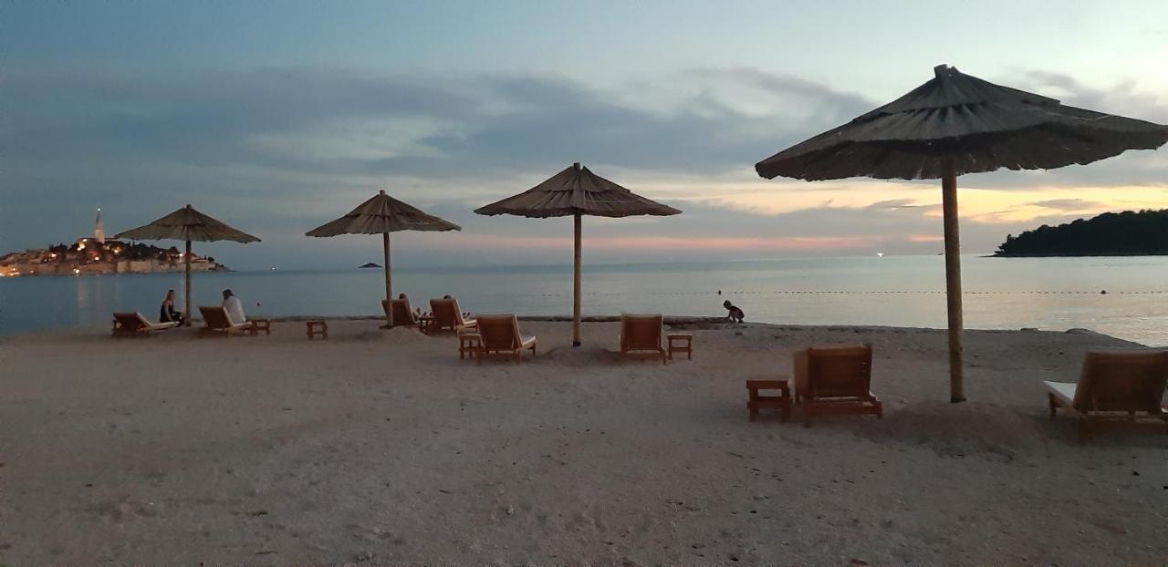 Family Apartment Villa Zrnka S Besplatnim Parkingom Rovinj Ngoại thất bức ảnh